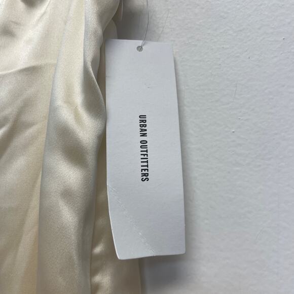 Kimchi Blue Women's Jensen Satin Fluted Maxi Skirt Off White Size XS - Picture 4 of 15